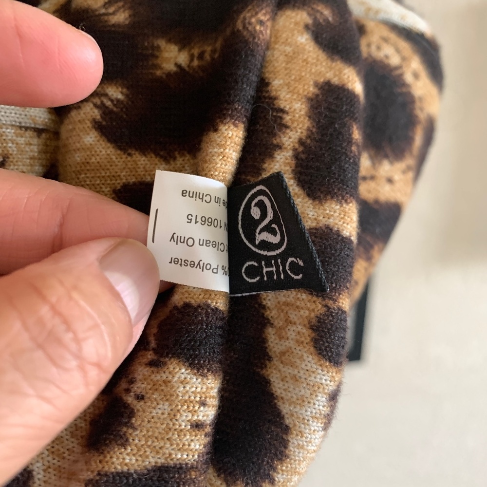 Leopard Infinity Scarf  2 Chic - Picture 3 of 9